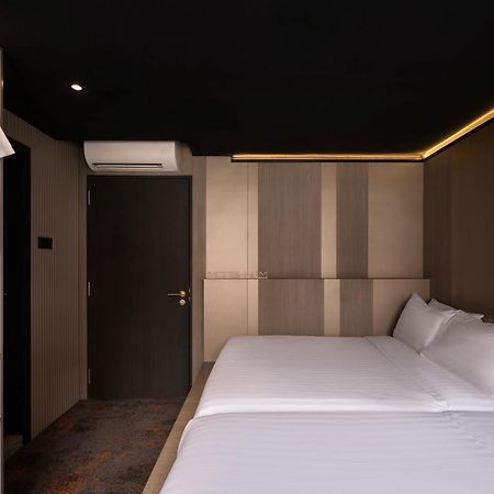 Cube Social Boutique Capsule Hotel At Boat Quay Сингапур Екстериор снимка