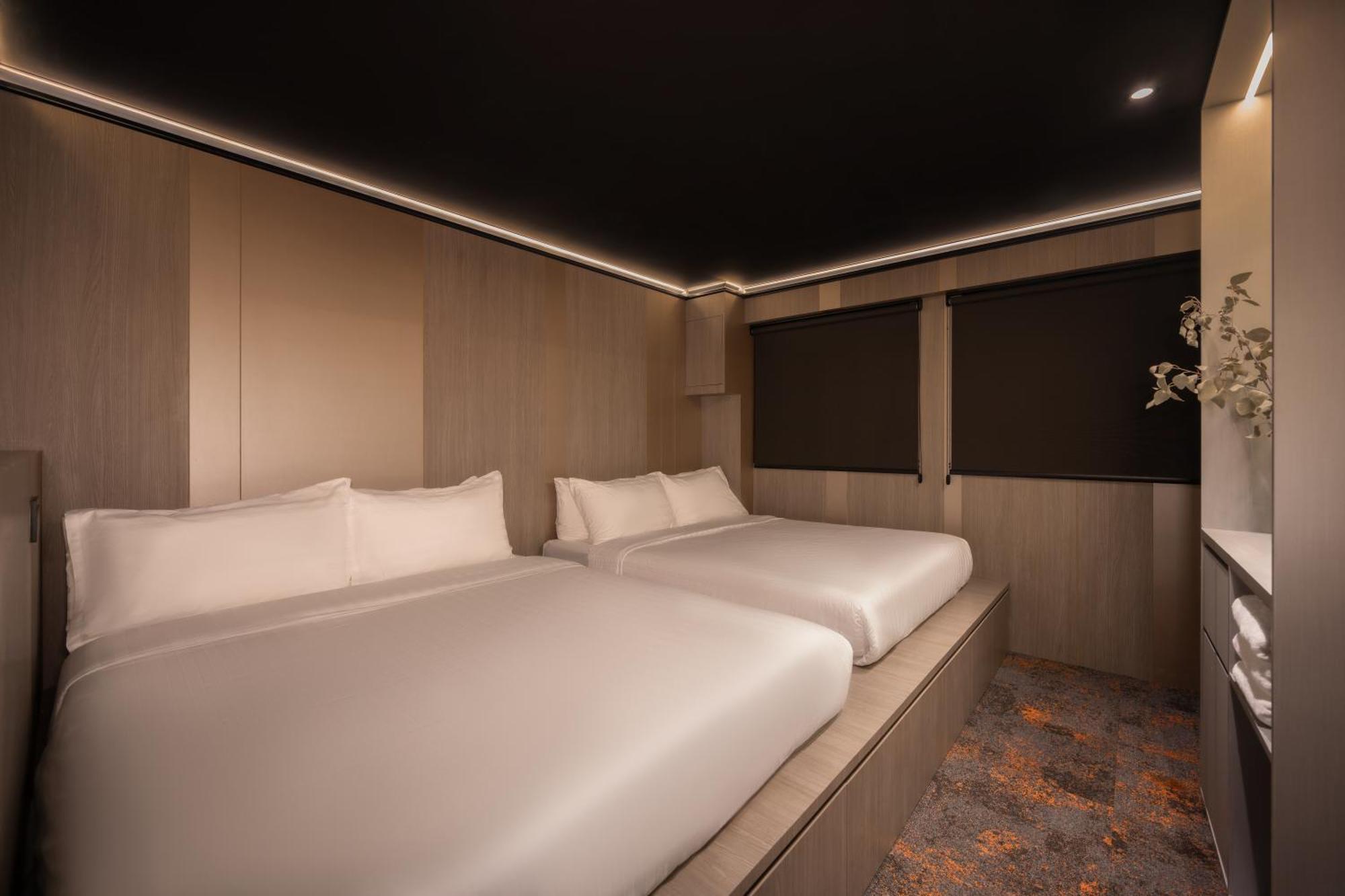 Cube Social Boutique Capsule Hotel At Boat Quay Сингапур Екстериор снимка