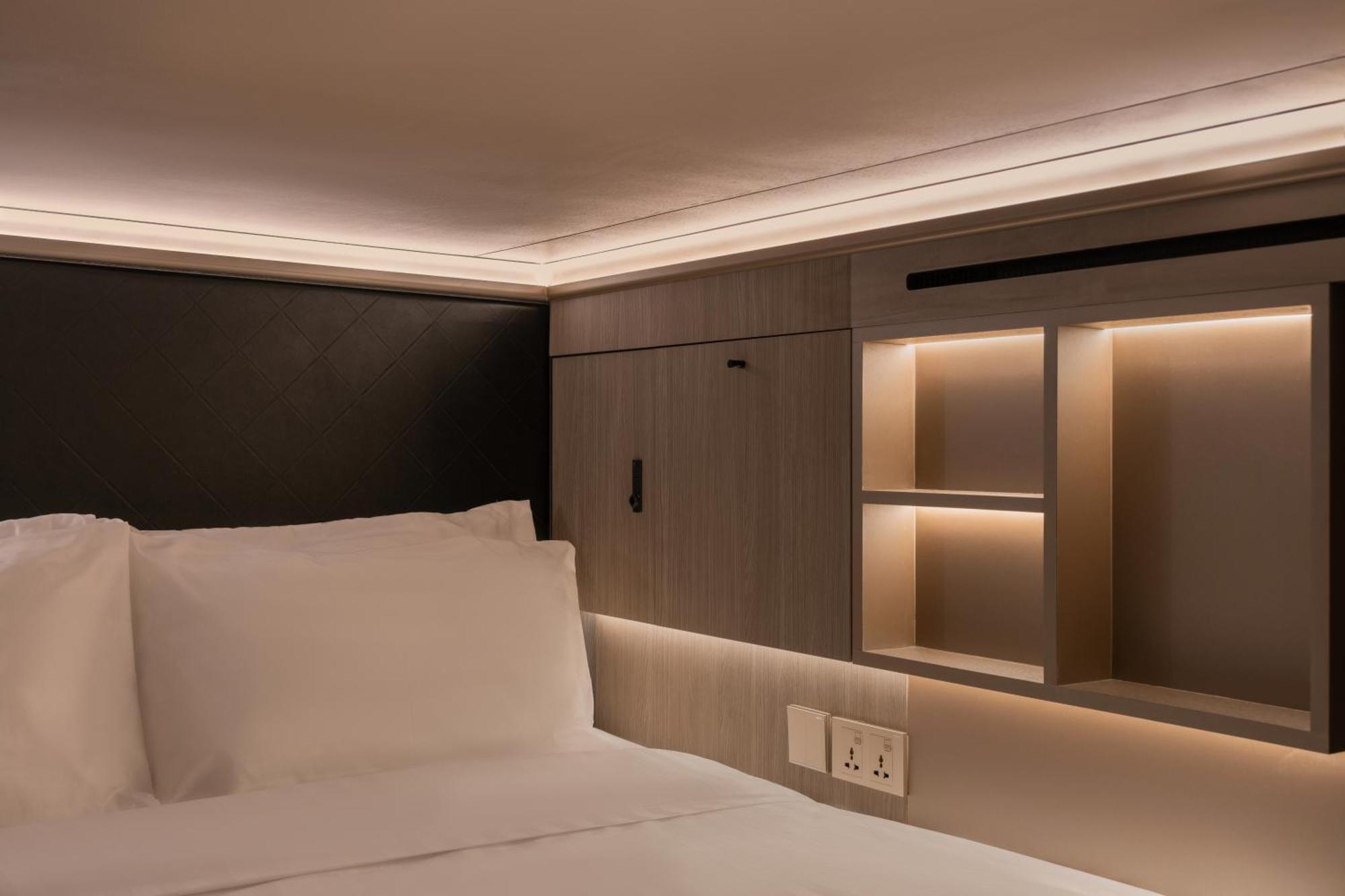 Cube Social Boutique Capsule Hotel At Boat Quay Сингапур Екстериор снимка