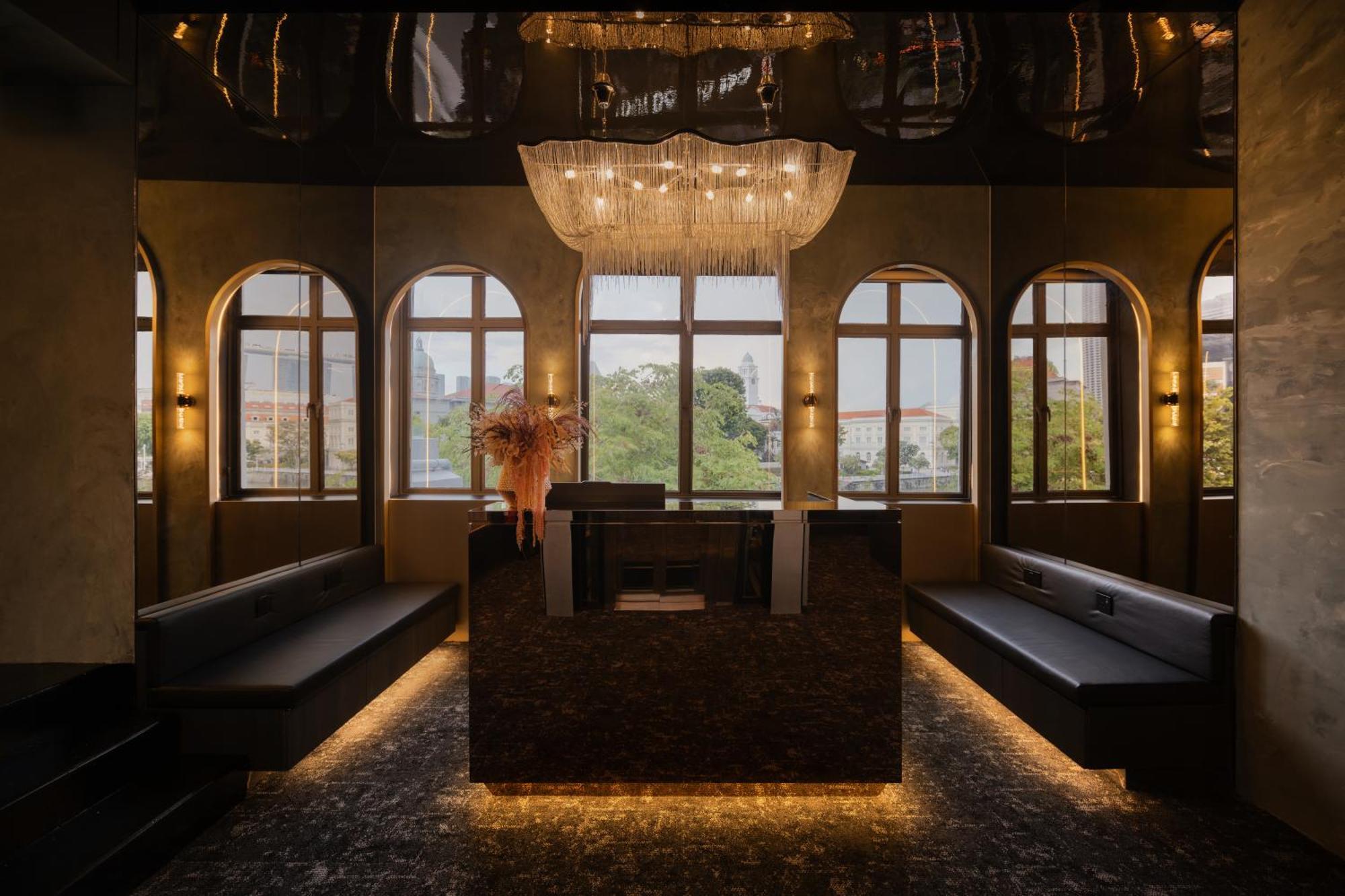 Cube Social Boutique Capsule Hotel At Boat Quay Сингапур Екстериор снимка